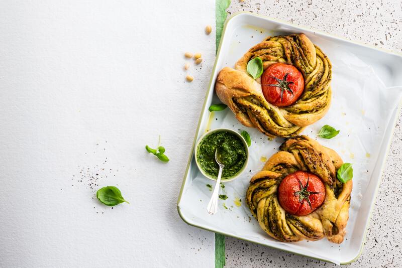 Couronne de pain au pesto et aux tomates