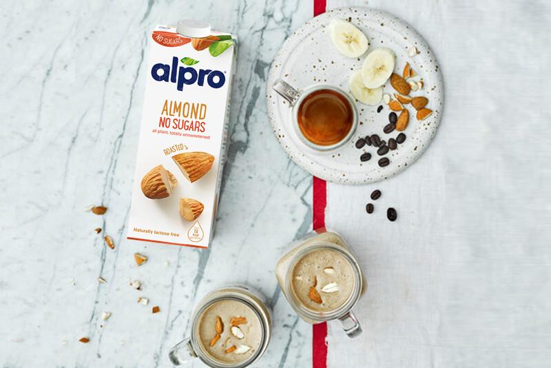 Smoothie με Αμύγδαλο, Μπανάνα και Εσπρέσο για Πρωινό