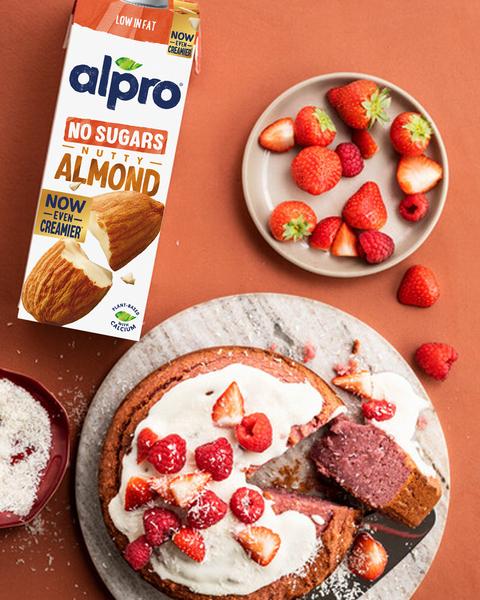 Κέικ κόκκινων φρούτων