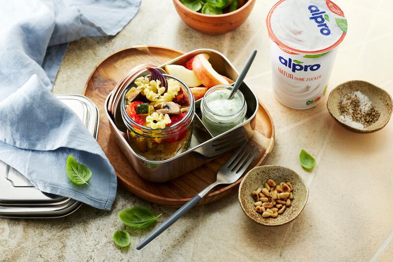 Mediterraner Dinkel-Nudelsalat mit OfengemĂĽse