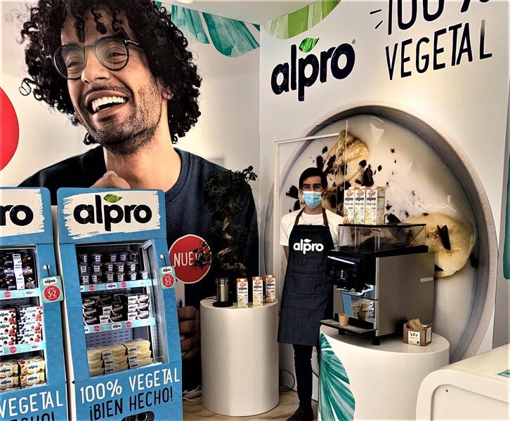 La Pop Up Store de Alpro en Madrid consigue ahorrar el equivalente a 12.000 litros de agua en 2 semanas
