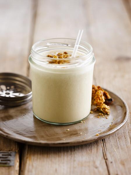 Frullato di banana, cannella e semi di lino