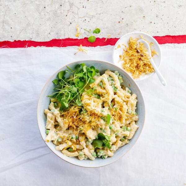 SEBZELİ PEYNİR SOSLU MAKARNA (MAC & CHEESE)