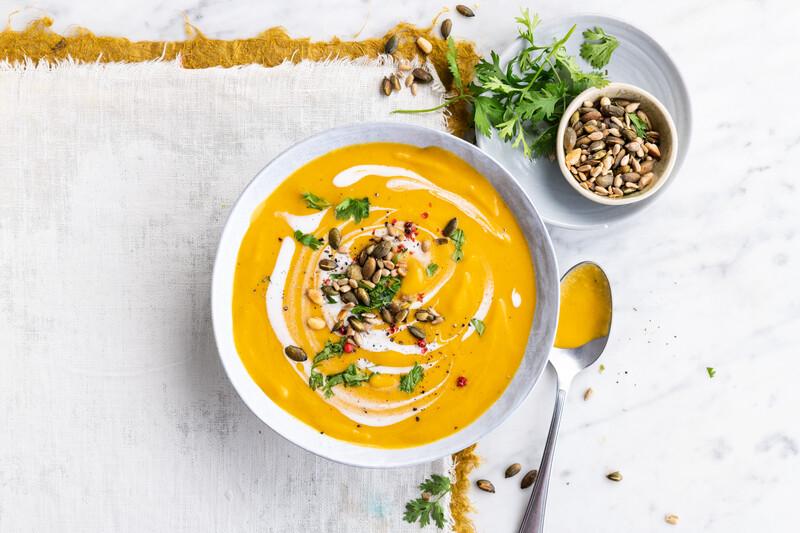 Butternut-Kürbis und Karotten Suppe