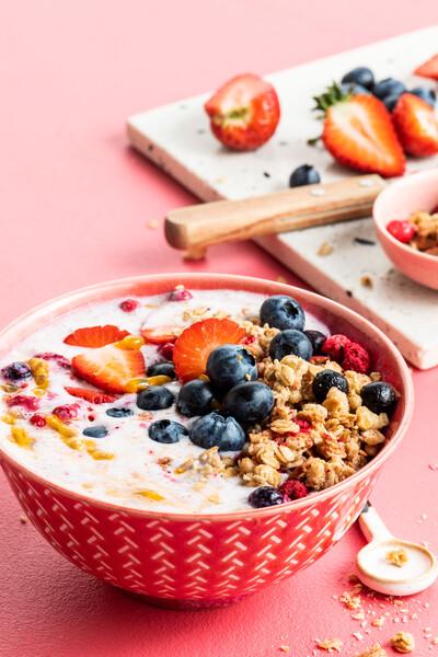 Granola all'acero, noci pecan e cocco