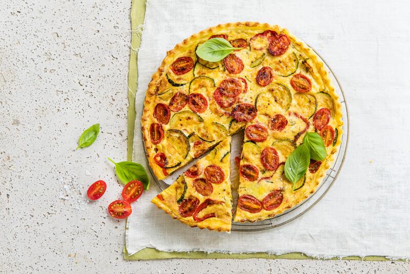 Fargerik middelhavsinspirert quiche