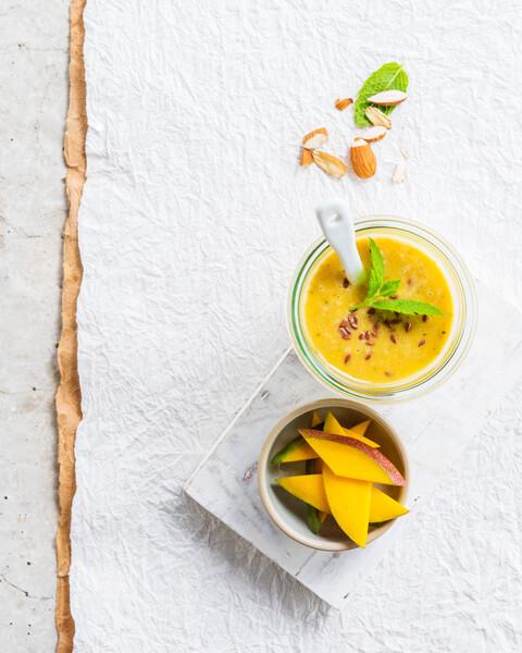 Mangovo-banánové smoothie